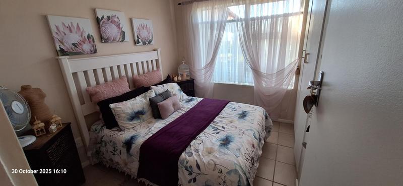 3 Bedroom Property for Sale in Fraaiuitsig Western Cape